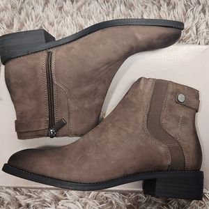 FRANCO SARTO  Women's Brandy Ankle Boot